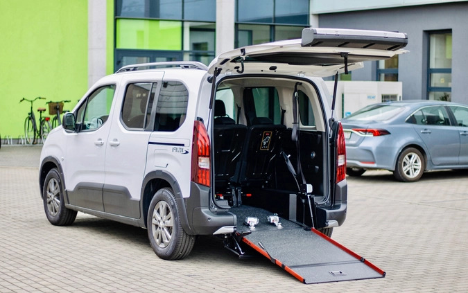 chociwel Peugeot Rifter cena 197500 przebieg: 10, rok produkcji 2024 z Chociwel